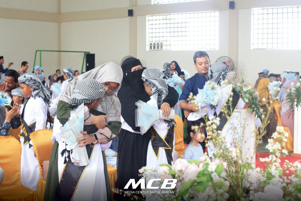 PERHELATAN HAFLAH TAKRIM III SDIT BEQI