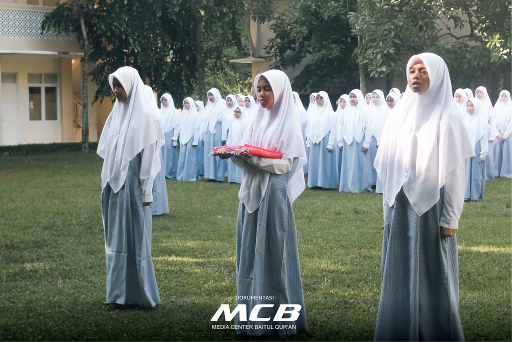 bulan bahasa santri beqi