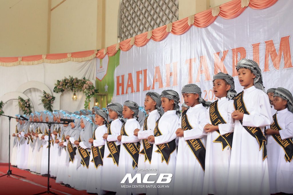 PERHELATAN HAFLAH TAKRIM III SDIT BEQI