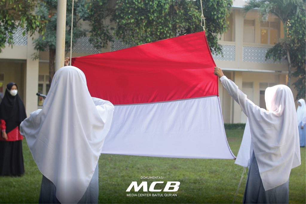 bulan bahasa santri beqi